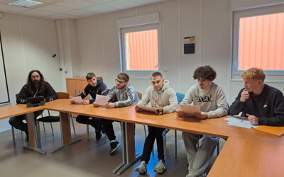 Projet « hand en herbe » des lycéens de CS E2S